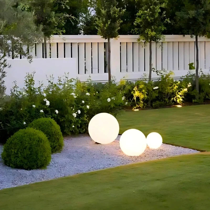Aura Sphère™ — Lampe extérieure design élégante