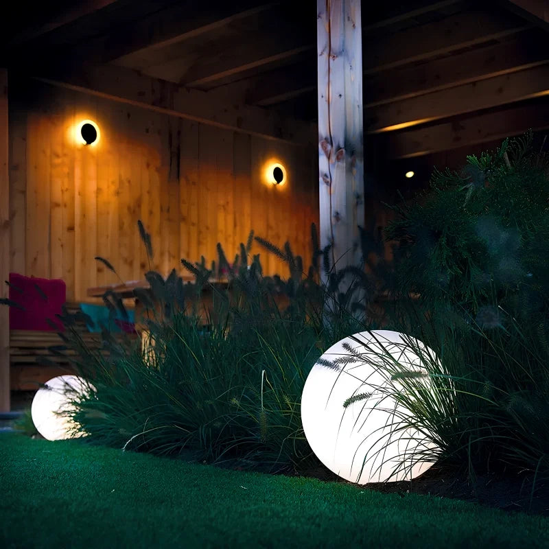 Aura Sphère™ — Lampe extérieure design élégante