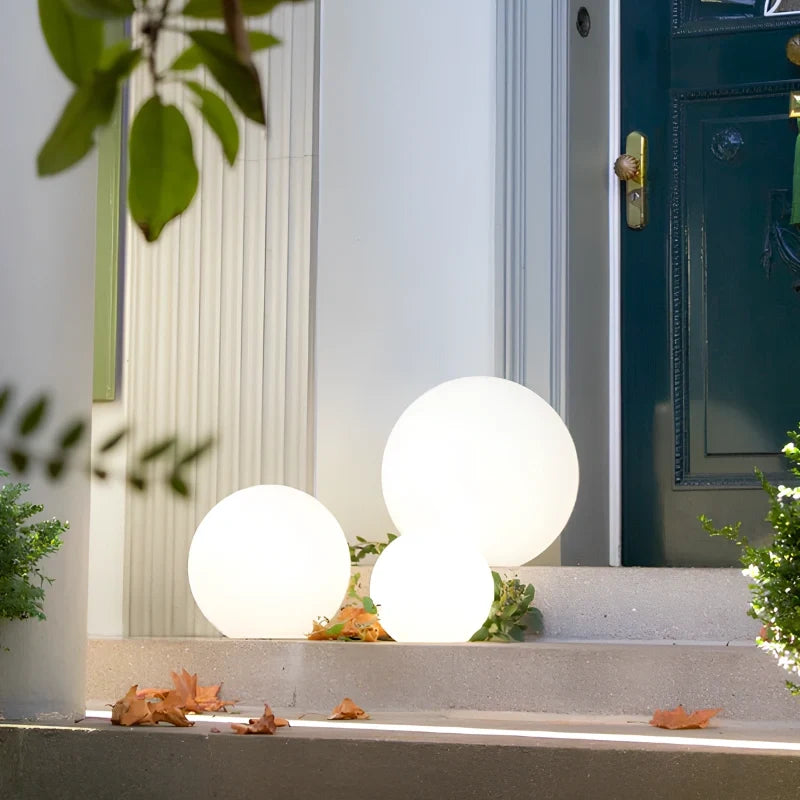Aura Sphère™ — Lampe extérieure design élégante