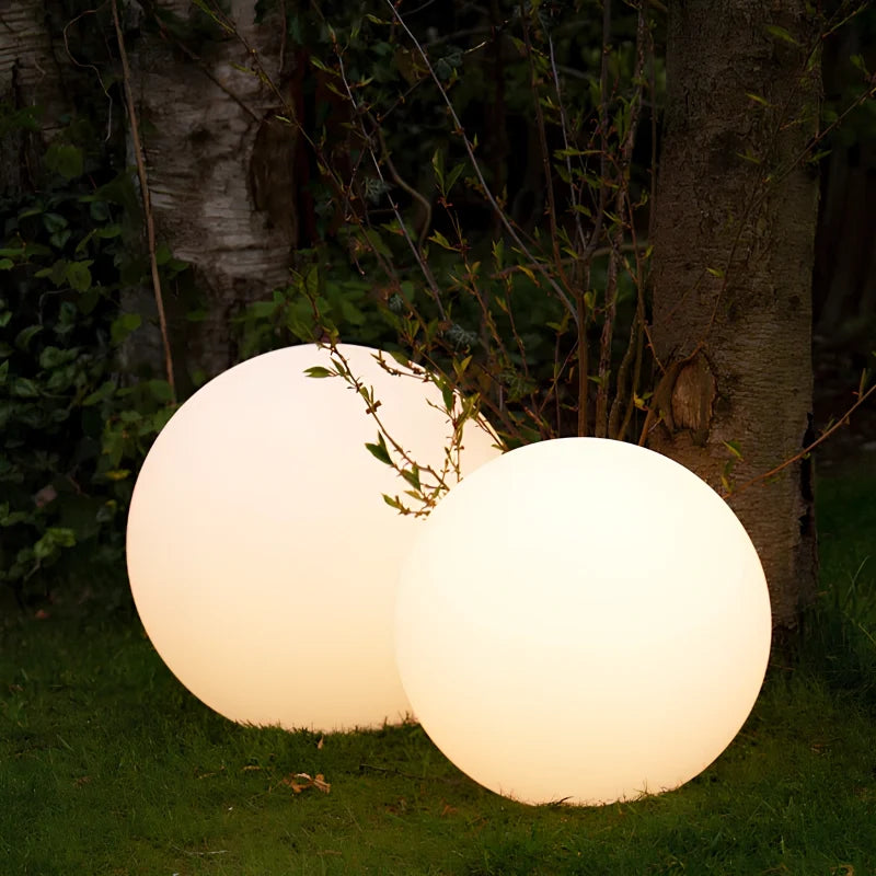 Aura Sphère™ — Lampe extérieure design élégante